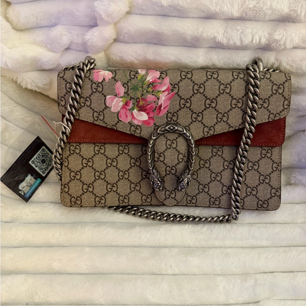 Gucci GG Supreme Monogram Blooms Dionysus shoulder bag